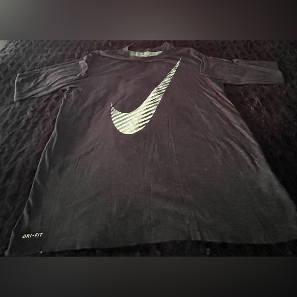Nike long sleeve men’s size XL I great condition camera quality not great - Picture 3 of 5